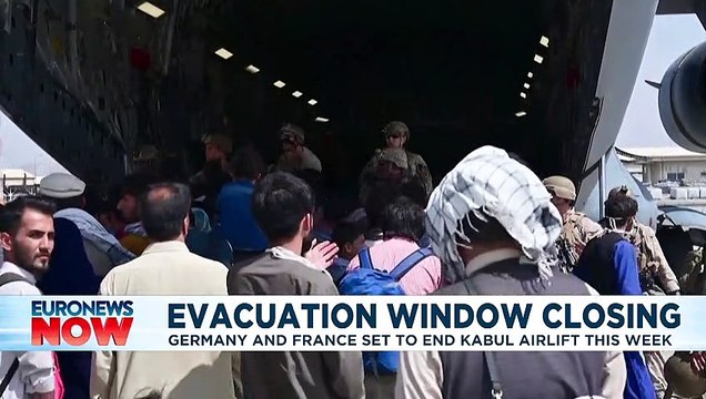 'Window of opportunity for evacuations is closing', German defence minister says