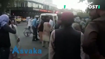 Las víctimas de la explosión del aeropuerto de Kabul llegan al hospital