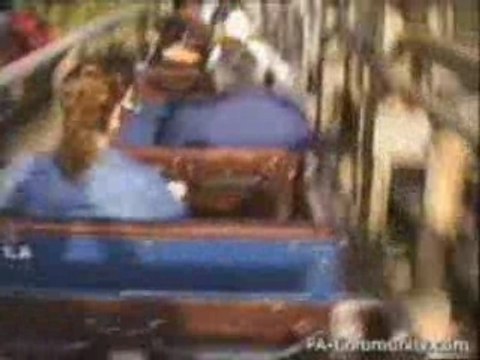 STAMPIDA BLEU montagne russe looping roller coaster