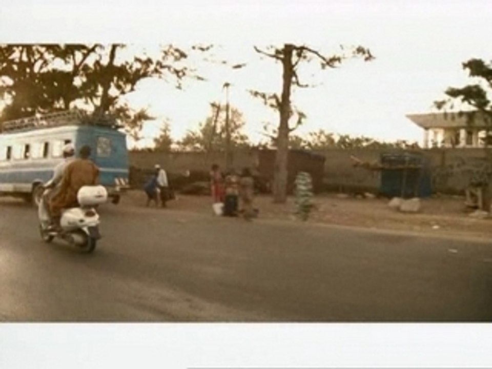 Mokobe ft. Viviane N'dour-Safari