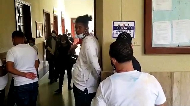 Repletas de casos las salas del Palacio de Justicia, Alexis Medina espera por audiencia