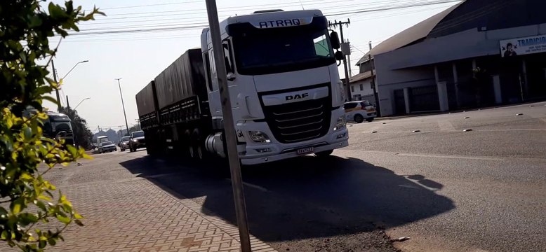 DAF XF 480 BRANCO BITREM NOMA TITANIUM GRANELEIRO 7 EIXOS 19,80 METROS ATRAQ GA