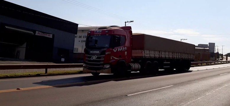 SCANIA R 450 VERMELHO 5093 CARRETA RANDON ECOPLATE 2 GRANELEIRO 7 EIXOS G10 VMH TRANSPORTES