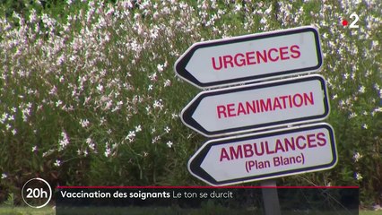 Covid-19 : le ton se durcit envers les soignants non-vaccinés