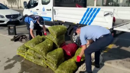 Sarıyer'de 1 ton midye ele geçirildi