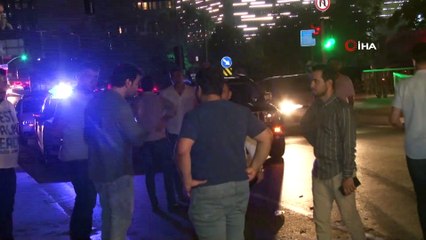 Kontrolden çıkan araç yol kenarında dik durdu: 2 yaralı