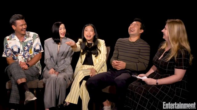 Meng’er Zhang Really Punched Simu Liu in the Face During Xialing and 'Shang-Chi’s Reunion Fight Scene