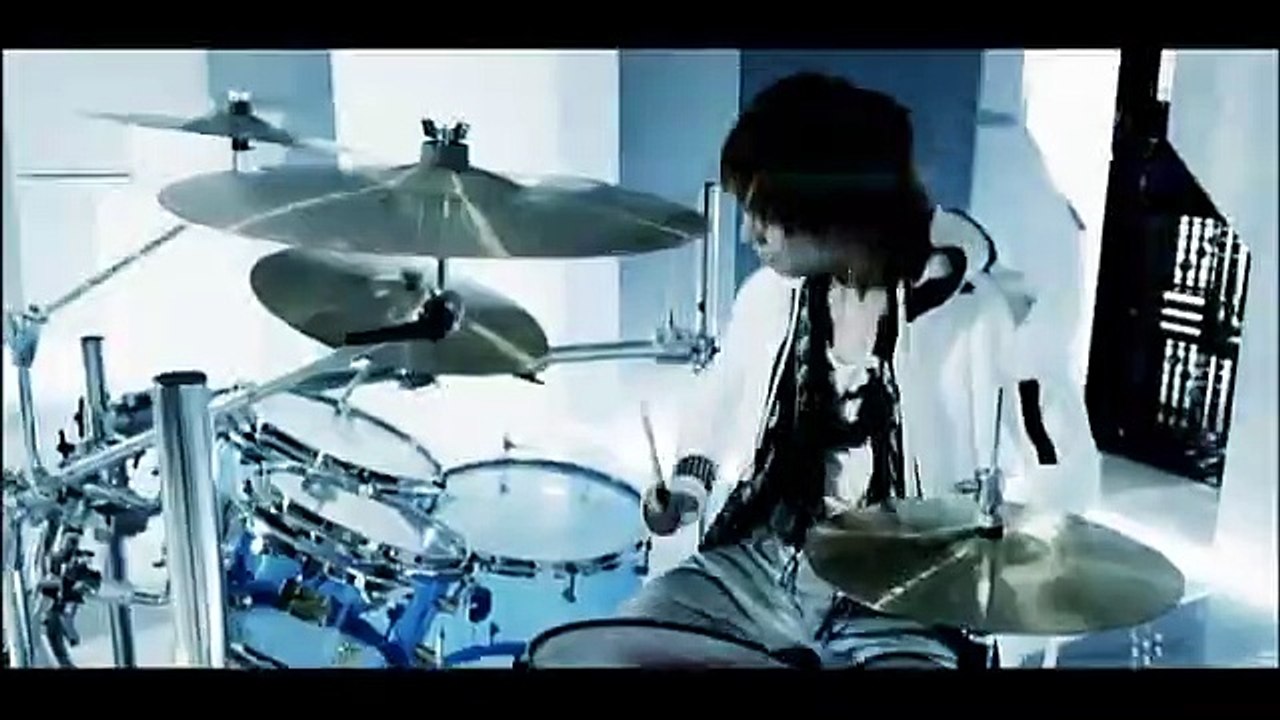 ViViD / 光 HIKARI  PV