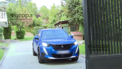 Gloria Camila sale de casa de Ortega Cano junto a su pareja haciendo oídos sordos