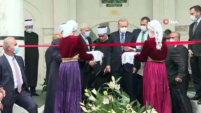 - Cumhurbaşkanı Erdoğan cuma namazını Bosna Hersek’te kıldı- Cumhurbaşkanı Erdoğan, Başçarşı Camii'nin resmi açılışını gerçekleştirdi