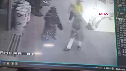 SOKAK ORTASINDA SİLAHLA SIRTINDAN VURULDU