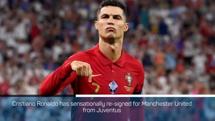 Ronaldo signs for Manchester United