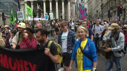 City daubed in red paint during XR protest