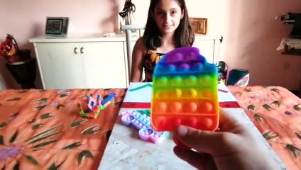 LO TIENI, LO SCAMBI O LO BUTTI CHALLENGE POP IT