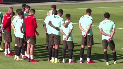 Portugal - Cristiano Ronaldo détendu à l'entraînement