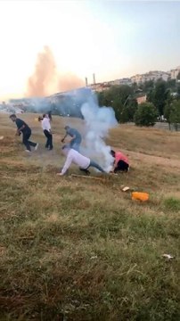 SULTANGAZİ'DE HAVAİ FİŞEKLER DÜĞÜNDE DAVETLİLER ARASINDA PATLADI