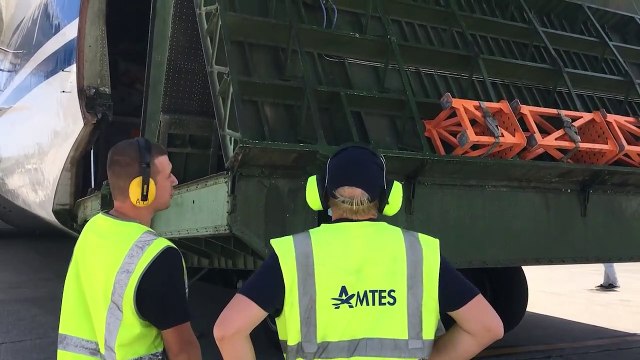 Yon Avyon Russe VOLGA Dnepr ki soti nan peyi Bèljik, pote yon valè 80 tòn materyèl medikal