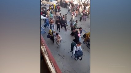 Detik-detik Sebelum Bom, Warga Berlarian Selamatkan Diri dari Tembakan