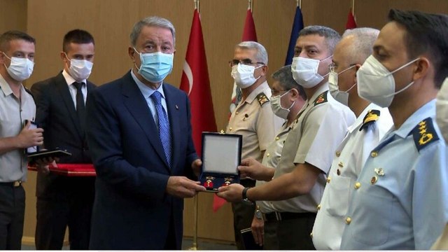 TSK’da terfi eden personele yeni rütbeleri verildi