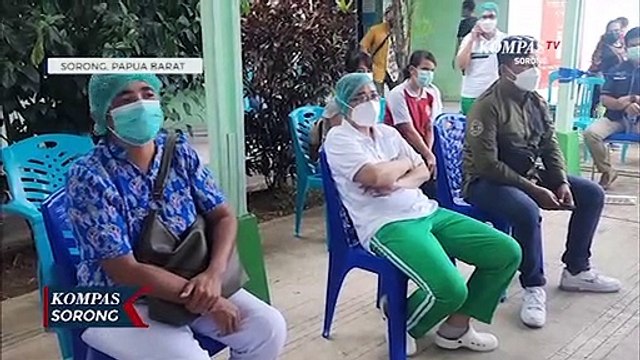 Tenaga Kesehatan Kota Sorong Terima Vaksin Moderna