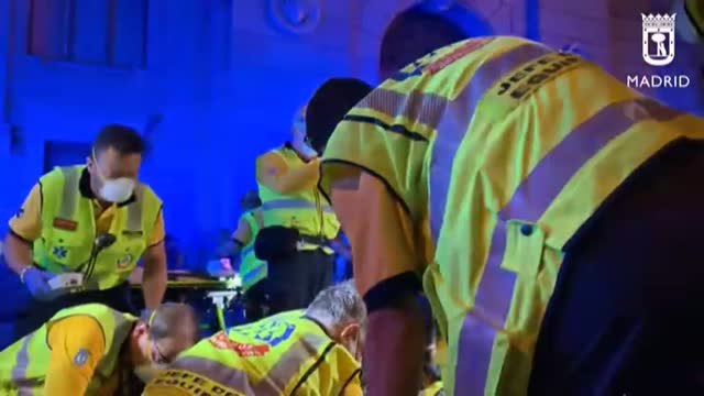 Atropellan a gran velocidad a un hombre de 33 años en la plaza de Cibeles