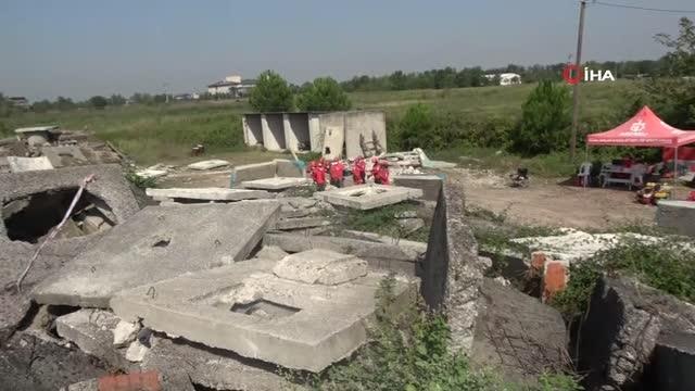 AKUT'tan gönüllülerine gerçeği aratmayan arama ve kurtarma eğitimi