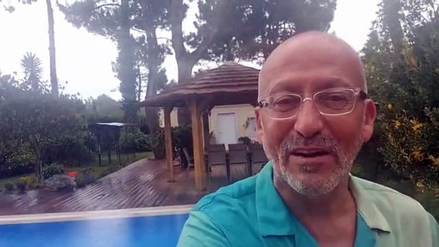 Goucha brinca com dia de chuva: A pensar ir fazer a árvore de Natal