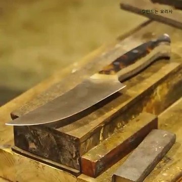 diy how to make knife from rust rotary mower blade at home with cardboard make knife sharp
