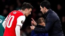 Mesut Özil'den çok konuşulacak paylaşım! Manchester City yenilgisinin ardından eski hocasına göndermede bulundu