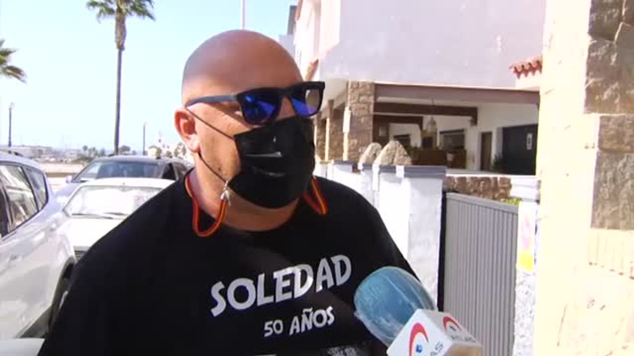 Los vecinos de Rota se vuelcan con los refugiados afganos