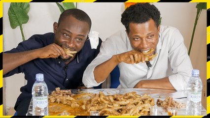 ILS AFFRONTENT 100 PATTES DE POULETS