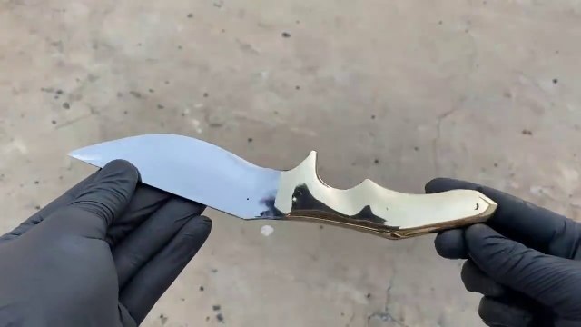 Old Rusty BEARING converted into Shiny Sharp Razor COMBAT KNIFE