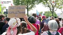 شاهد: تجمع محتجين في باريس تعبيرا عن تضامنهم مع نساء أفغانستان