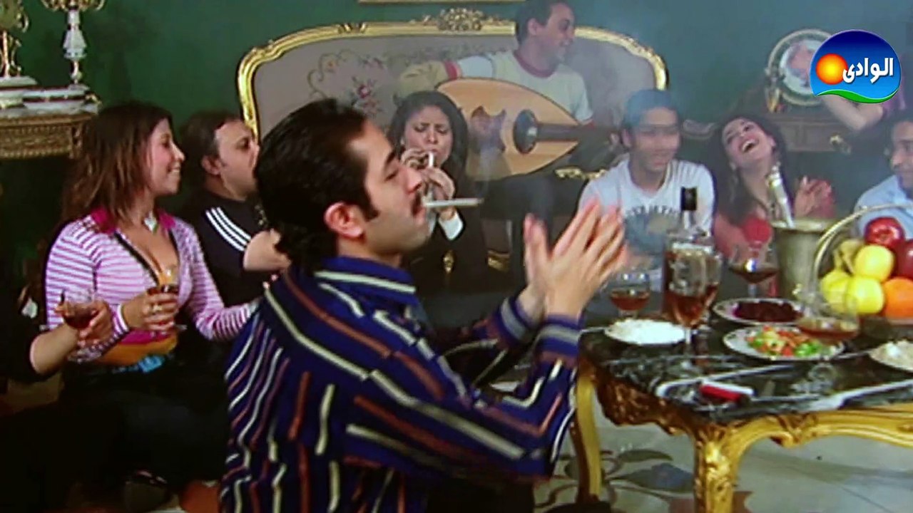 جوزي طلع مش راجل بيسهر و ياضيها رقص مع اصحابه مسلسل الباطنية