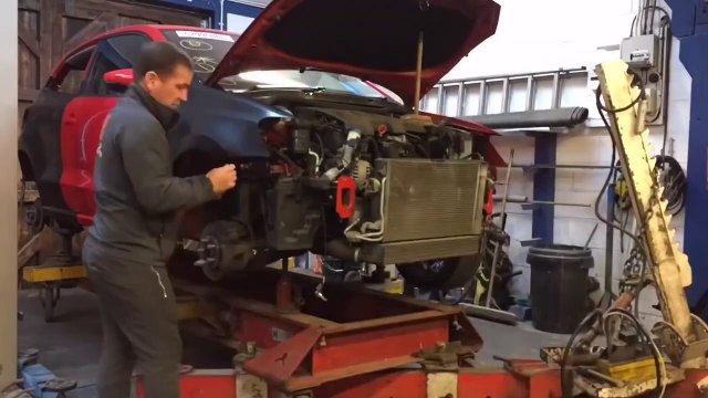 VW Polo collision repair parts replacement on a Celette MUF 7 car bench @ Salvage Rebuilds UK part 3