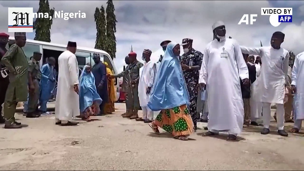 Abducted Nigeria pupils reunited with parents after three months