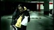 Alexandre Astier aux prises avec une voiture dans un court métrage méconnu