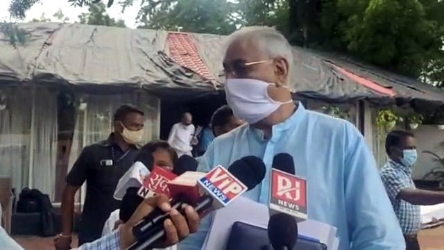 कोरोना की तीसरी लहर को लेकर स्वास्थ्य मंत्री ने लिया तैयारियों का जायजा