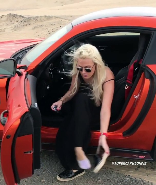 Supercar Blondie - Insane Desert Drives!