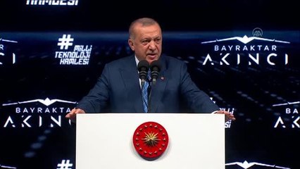 Cumhurbaşkanı Erdoğan: "(Kısa pistli uçak gemilere inebilen SİHA) İnşallah bunu da başararak SİHA'larımızı deniz aşırı görevlerde de kullanabilecek...
