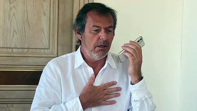 Regardez Jean-Luc Reichmann qui appelle, ce matin, une téléspectatrice de TF1 et qui lui annoncer qu'elle a gagné 1 million d'euro et que sa vie va changer!