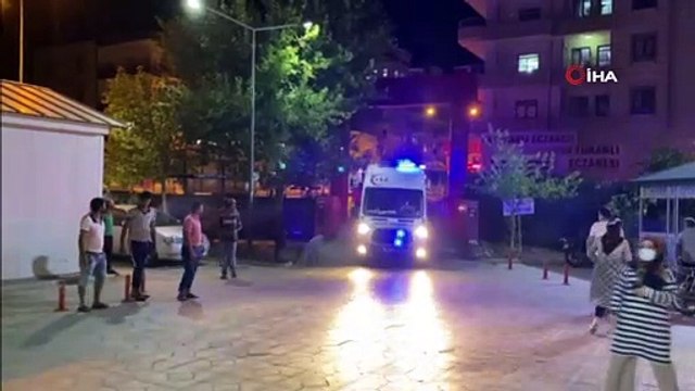 Kömür taşıyan kamyon takla attı:2’si ağır 3 yaralı