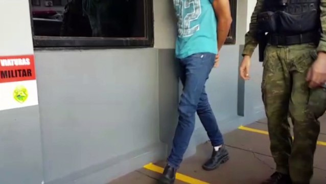 BPFron realiza apreensão de drogas e detém rapaz após abordagem a ônibus na BR-277