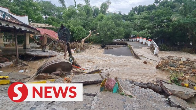 Category 4 Hurricane Ida makes landfall