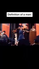 GUY DRESSES UP AS MASTER CHIEF FROM HALO FOR HIS GRADUATION__