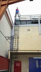 leomessi مين يقدر يعمل التحدي مع