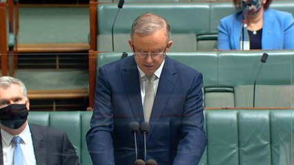 Labor senator dies aged 67 after battle with lung cancer