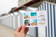 Un facteur mène l'enquête pour remettre la carte postale d'un enfant à ses grands-parents
