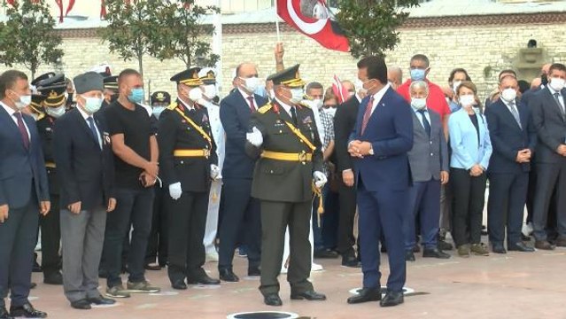 Taksim'de 30 Ağustos Zafer Bayramı töreni