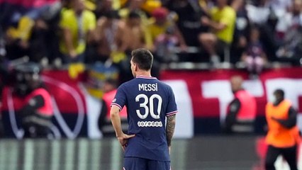 Messi debuta con la camiseta del PSG pero Mbappé le hace sombra